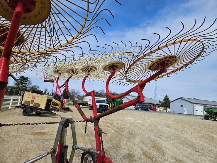 #5008-•-tuniti-10-wheel-vee-rake-image-17