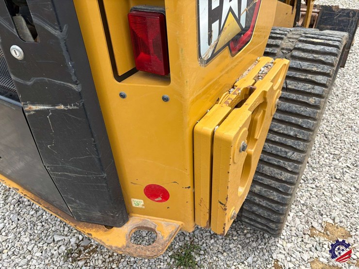 2022-caterpillar-259d3-image-22