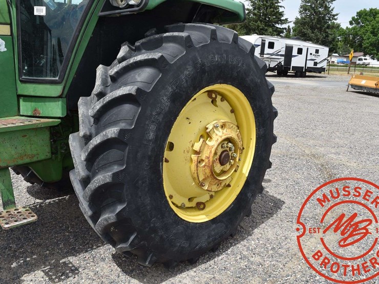 1979-john-deere-4440-image-23