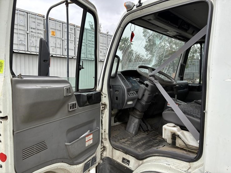 2002-hino-fb1817-image-16
