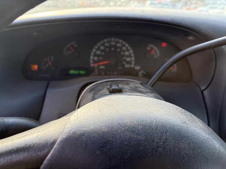 2004-ford-f150-image-17