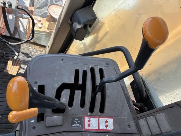 1999-john-deere-6410-image-30