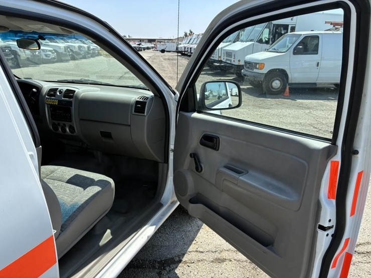 2008-chevrolet-colorado-image-12
