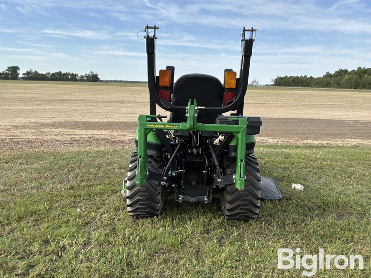 2017-john-deere-1023e-image-6
