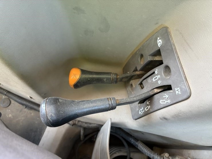 2009-john-deere-6230-image-31