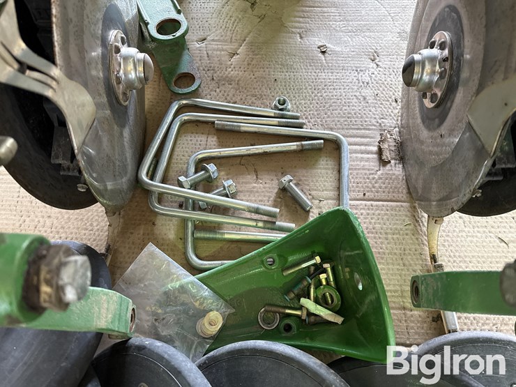 john-deere-planter-row-unit-image-20