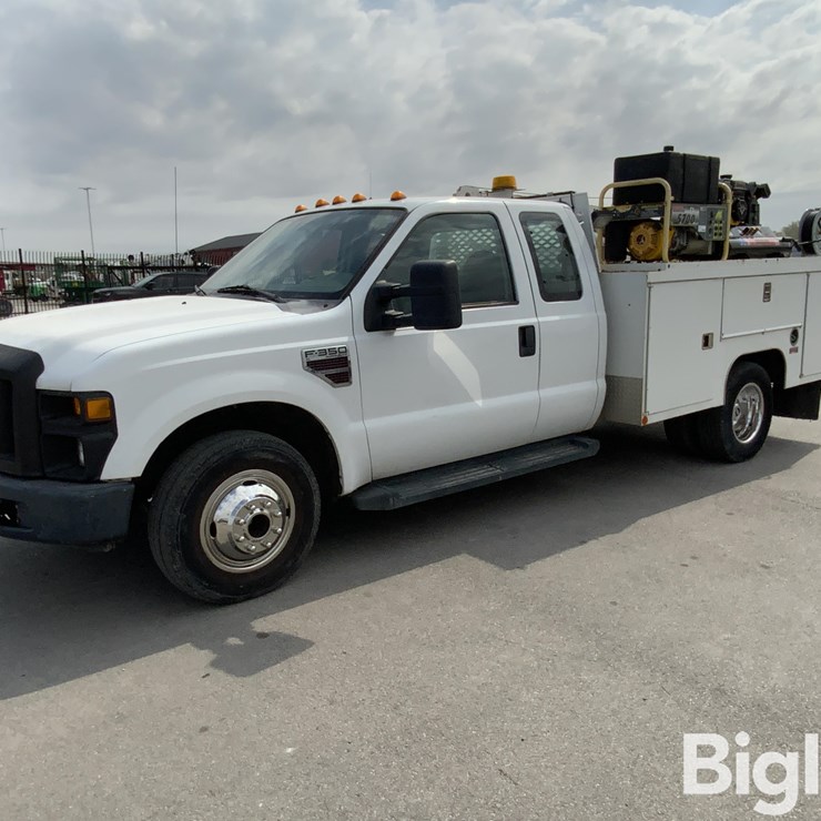 2009 FORD F350 XL