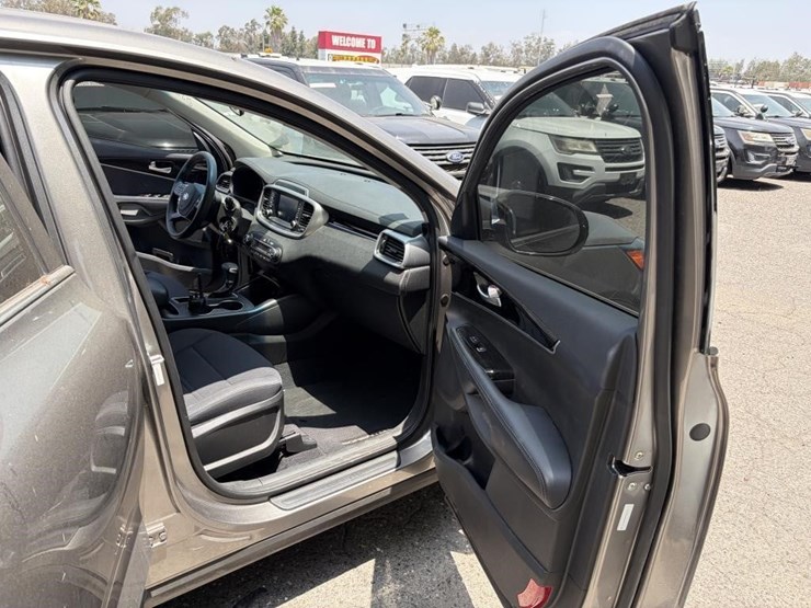 2019-kia-sorento-image-9