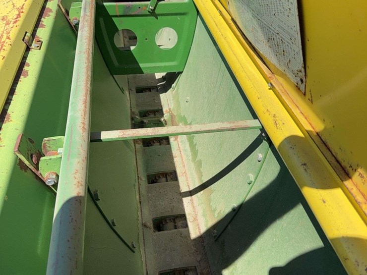 john-deere-11-image-13
