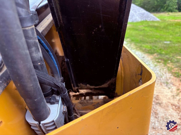 2018-caterpillar-299d2-xhp-image-50
