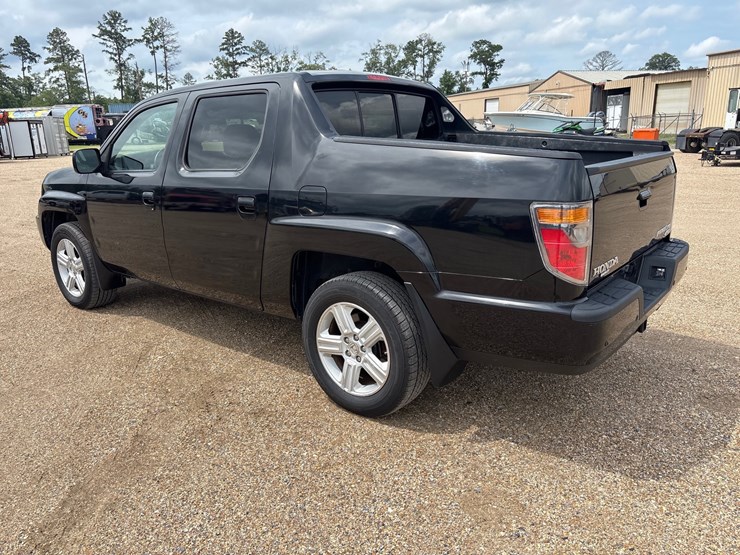 2012-honda-ridgeline-image-4