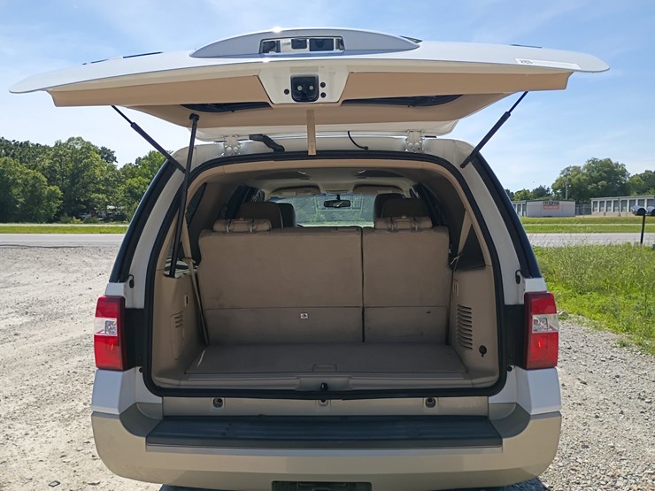 2010-ford-expedition-image-66