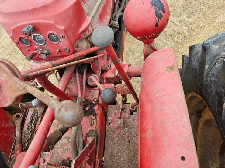 massey-ferguson-44-image-22