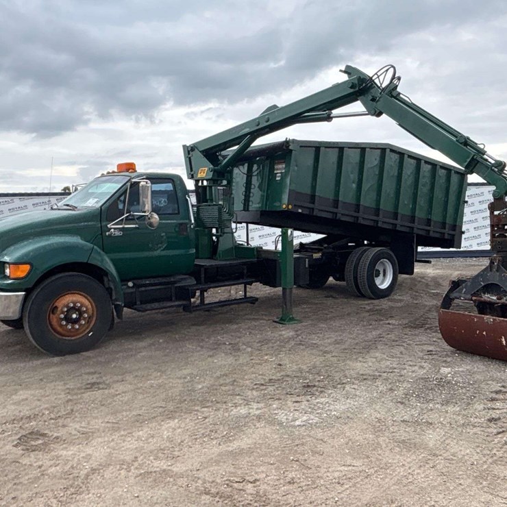 2008 FORD F750