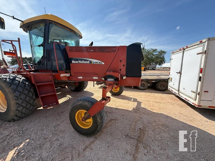 new-holland-hw365-image-2