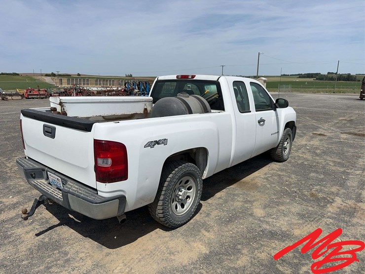 2010-chevrolet-silverado-1500-image-5