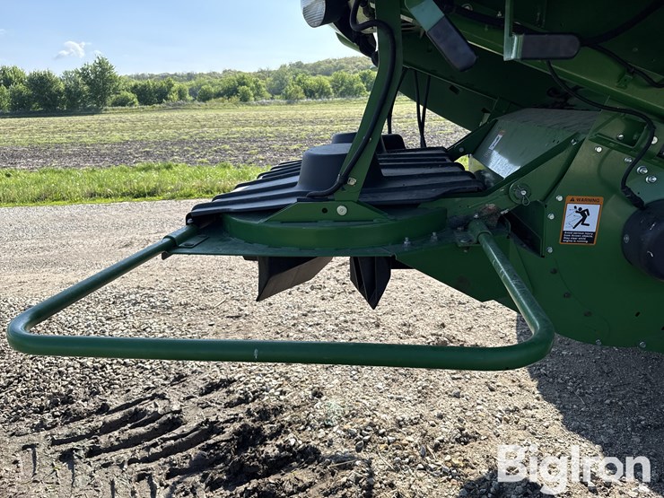 2017-john-deere-s680-image-19