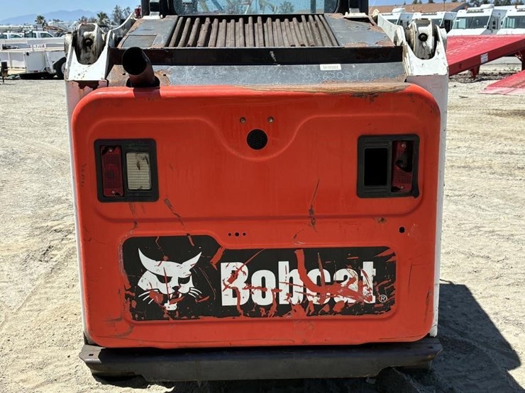 2022-bobcat-t450-image-13