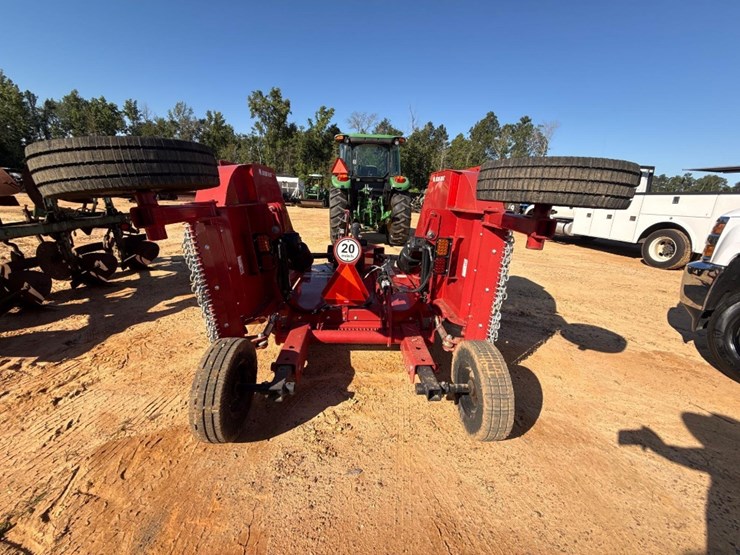 bush-hog-1812-image-5