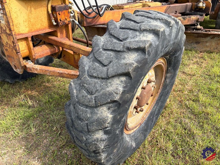 caterpillar-130g-image-9