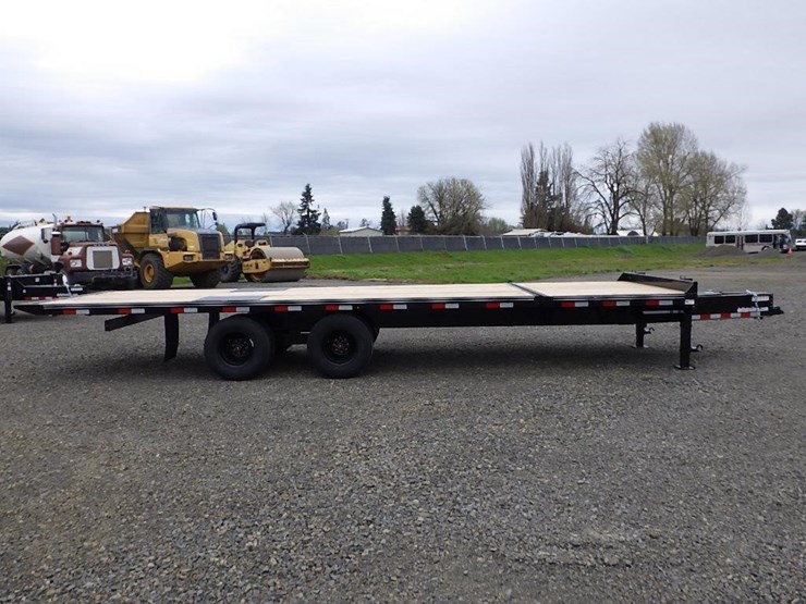 2026-delta-26'-t/a-tilt-deck-trailer-image-4