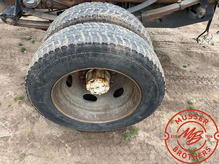 1999-ford-f550-image-3