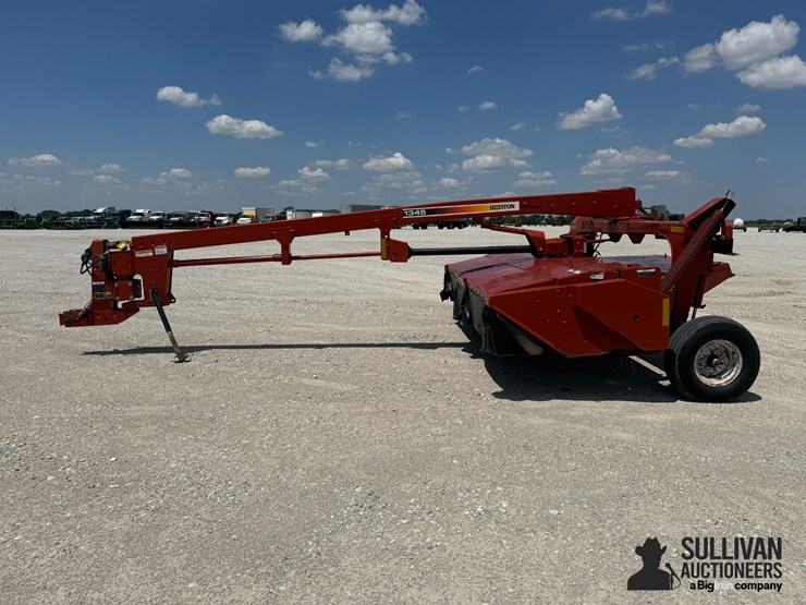 hesston-1345-image-8