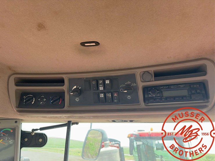 2014-case-ih-550-image-59