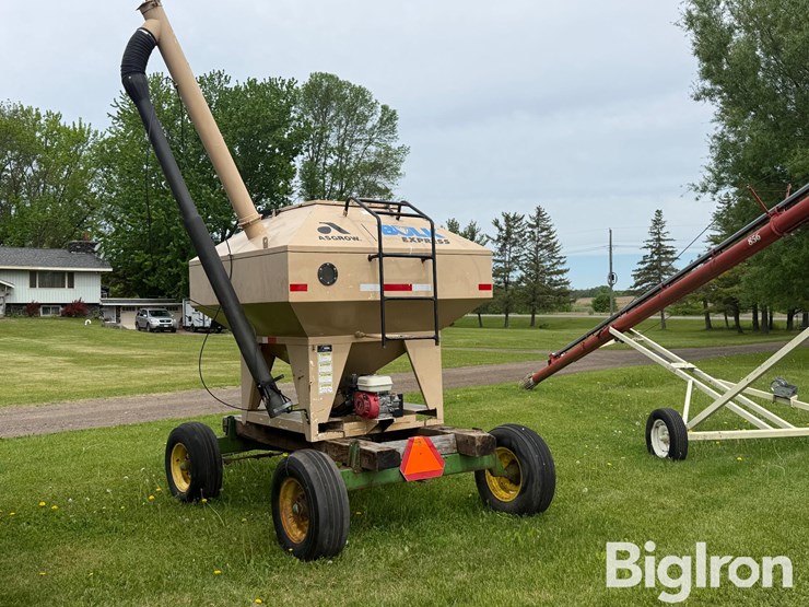 john-deere-1065a-image-7