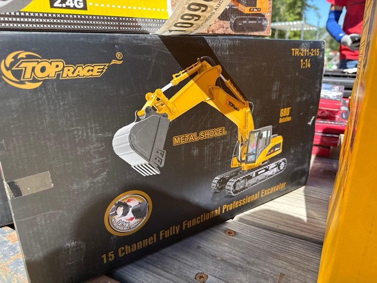 2191---toy-excavator,-crane,-and-dump-truck-image-3