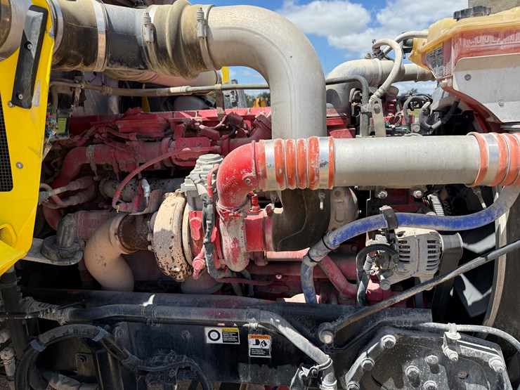 2014-kenworth-t800-image-9