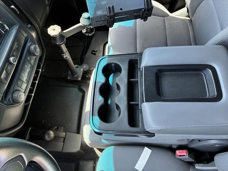 2019-chevrolet-silverado-1500-image-19