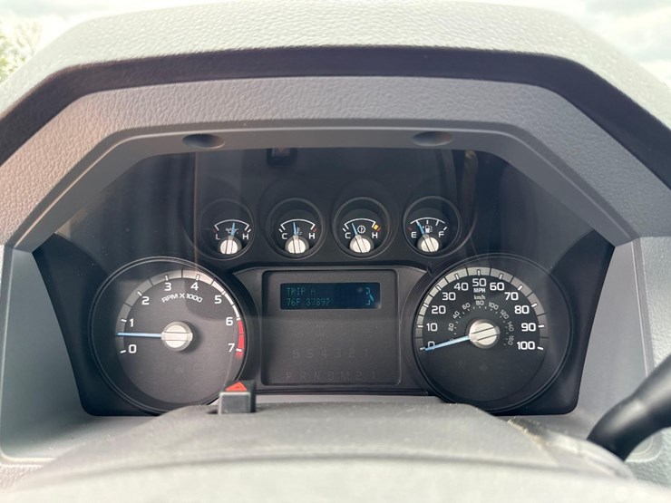 2014-ford-f350-image-21