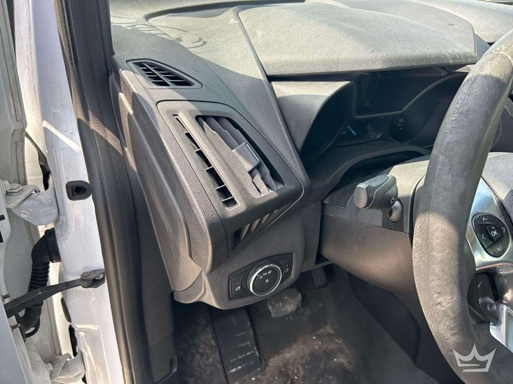 2015-ford-transit-connect-image-13