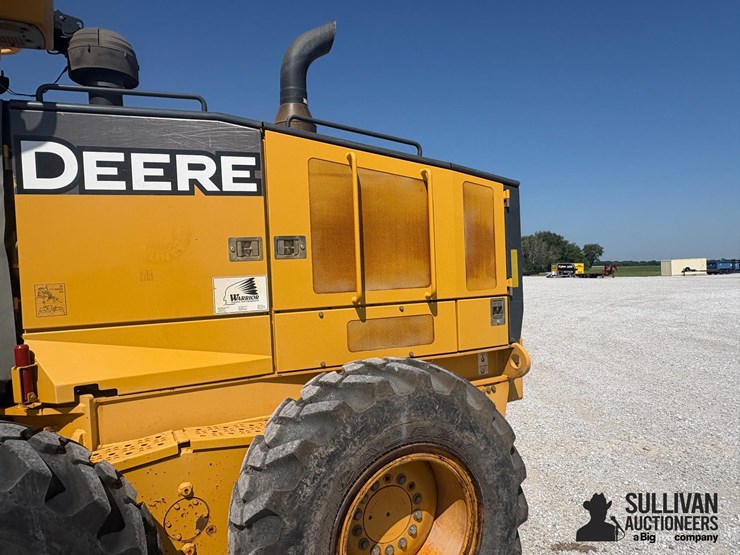 2012-deere-672gp-image-13