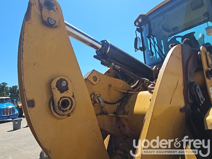 2012-caterpillar-930k-image-18