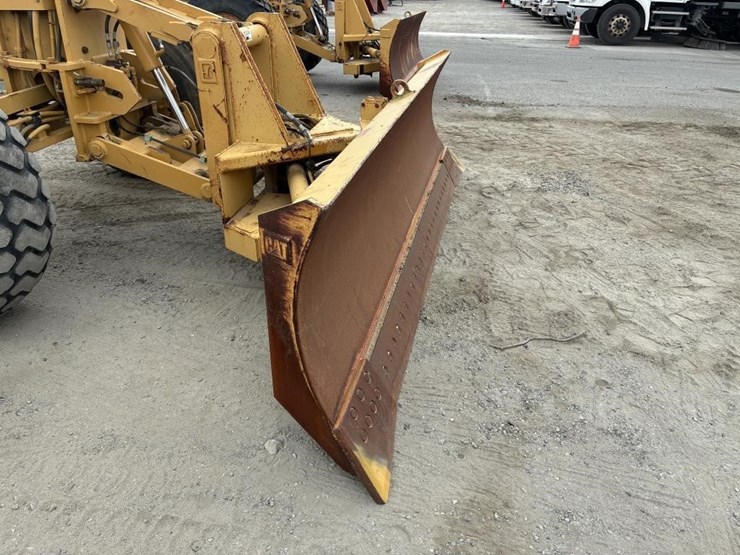 2004-caterpillar-143h-vhp-image-6