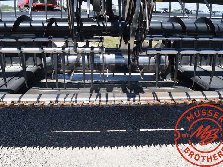 2009-case-ih-2152-image-23