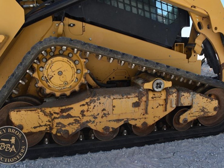 2023-caterpillar-259d3-image-29