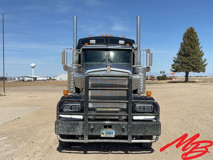 2005-kenworth-w900-image-8