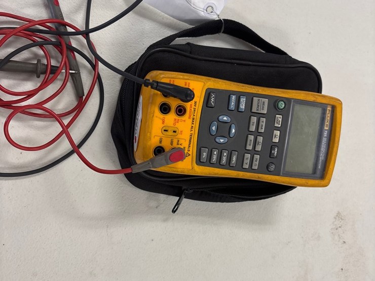 #4025-•-fluke-725-multifunction-process-calibrator-with-leads-and-case-image-4