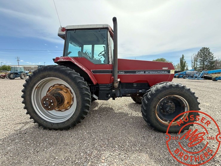 case-ih-7140-image-3
