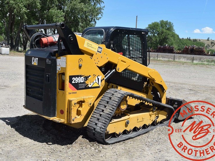 2018-caterpillar-d2-image-11