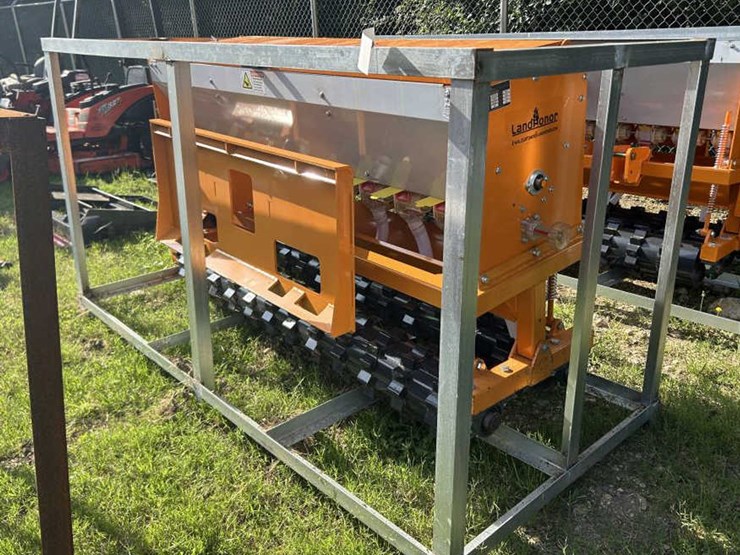caterpillar-12-image-1