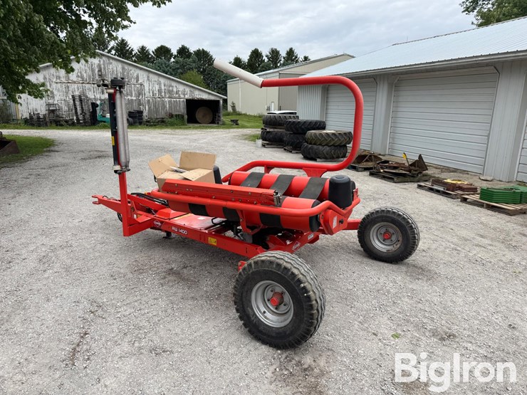 2011-kuhn-rw1400-image-7