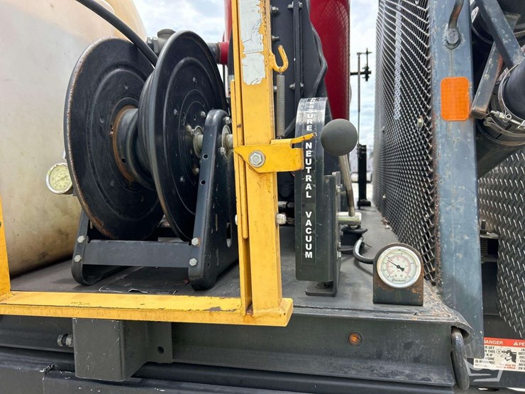 2019-ford-f750-image-41