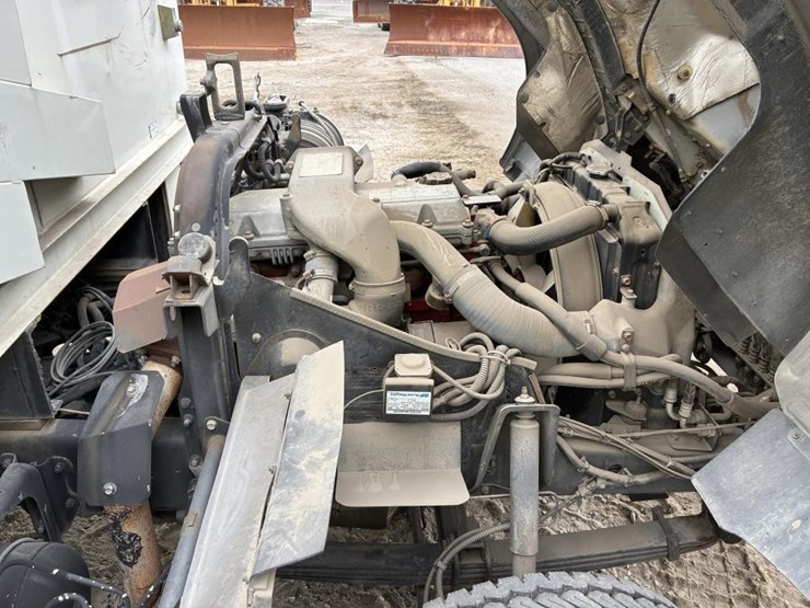 2002-hino-fb1817-image-9