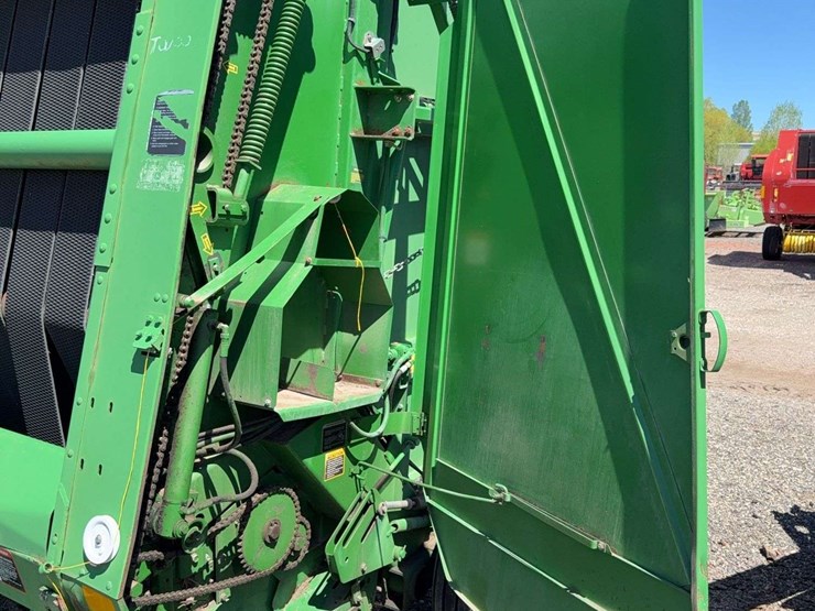 john-deere-566-image-10