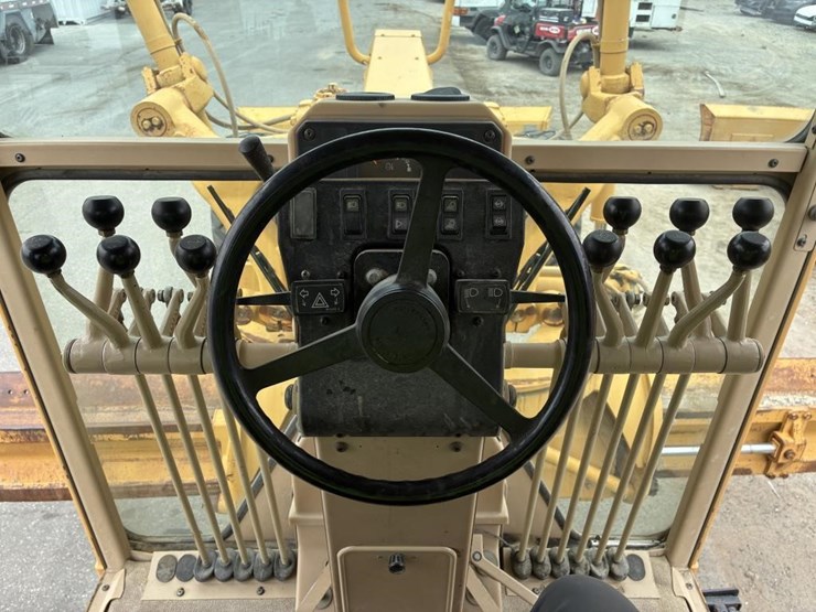 2004-caterpillar-143h-vhp-image-22