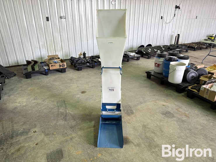 bulk-seed-systems-pro-chute-ii-seed-box-discharge-chute-image-2